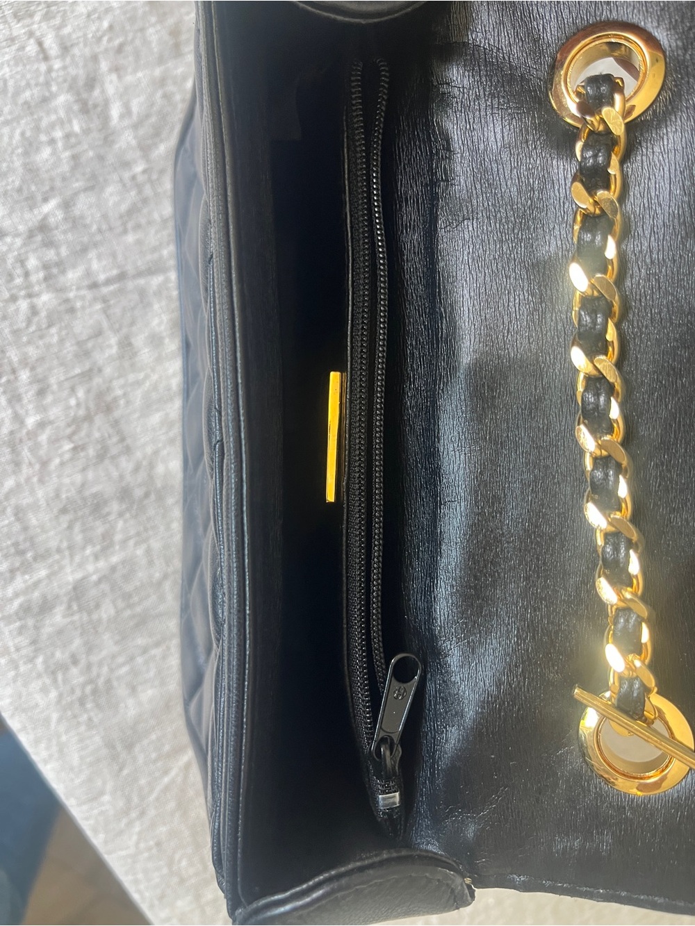 Givenchy Black Quilted Crossbody Bag with Gold Chain- VeryGood Condition - Picture 15 of 16
